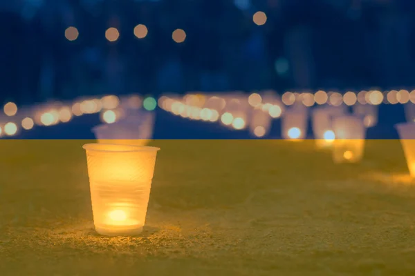 러시아 가2022 우크라 이나를 주제로 아스팔트 위에서 거리에서 촛불을 우크라이나 — 스톡 사진