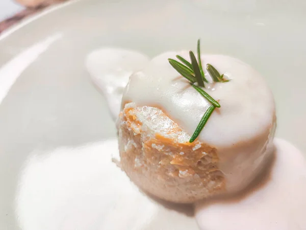 고르곤 졸라 이탈리아 음식 과 함께 있는 호박 플란 — 스톡 사진