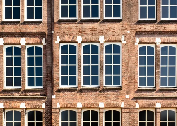 Front View Old Dutch Palace Exposed Brick Large Windows — Stockfoto