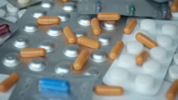 Different Different Tablets Pills Close Vertical Panning Video — Stock videók