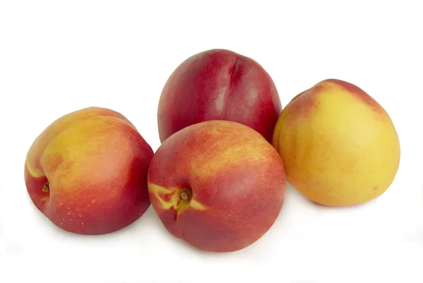 红色和金色的美味油桃 — 图库照片