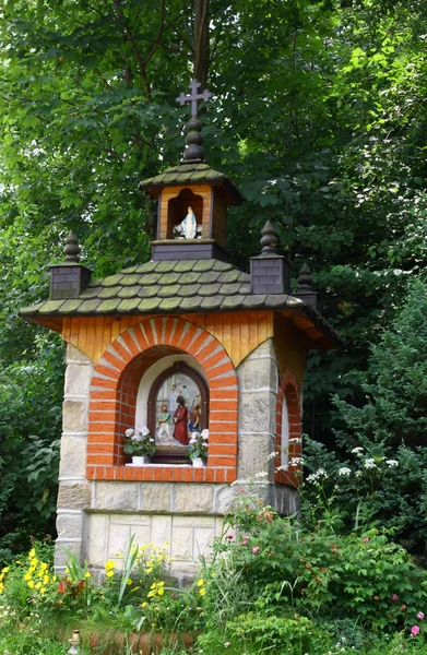 Kapellen in Mrukowa dorp als traditionele Christs passie — Stockfoto