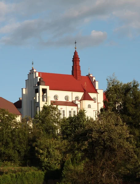 Kerk van vrouwelijke gesloten klooster in jaslo — Stockfoto