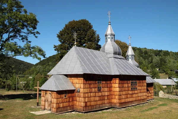 Trä ortodoxa kyrkan i olchowiec nära jaslo — Stockfoto