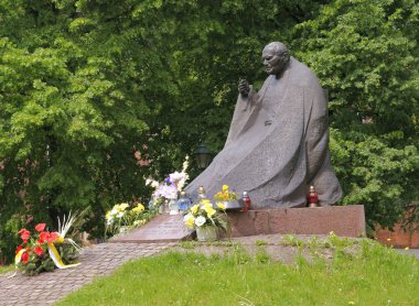Pirinç anıt od Saint John Paul ikinci Papa Krakow