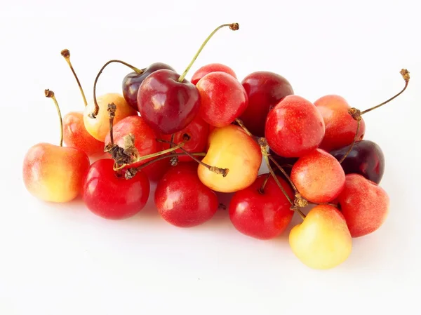 Вкусные сладкие вишни — стоковое фото