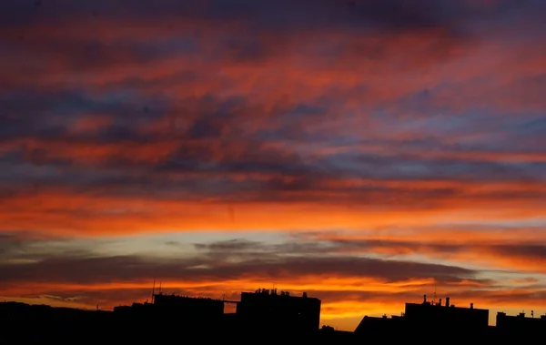 Malowniczy Widok Wielobarwny Zachód Słońca Wieczorem — Zdjęcie stockowe