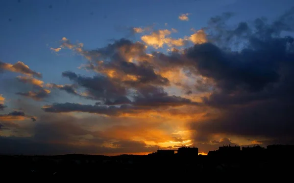 Malerischer Blick Auf Den Bunten Sonnenuntergang Abend — Stockfoto