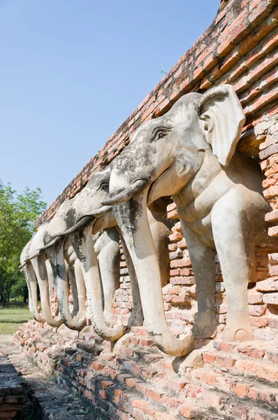 大象雕塑装饰 — 图库照片