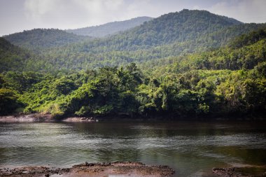dağ ve maeping Nehri manzarası, Tayland