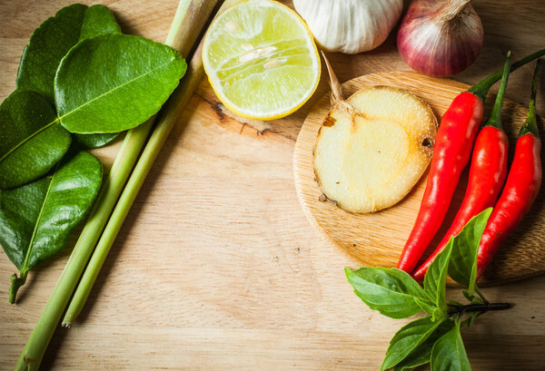 Овощной корм для элемента Tom Yum
