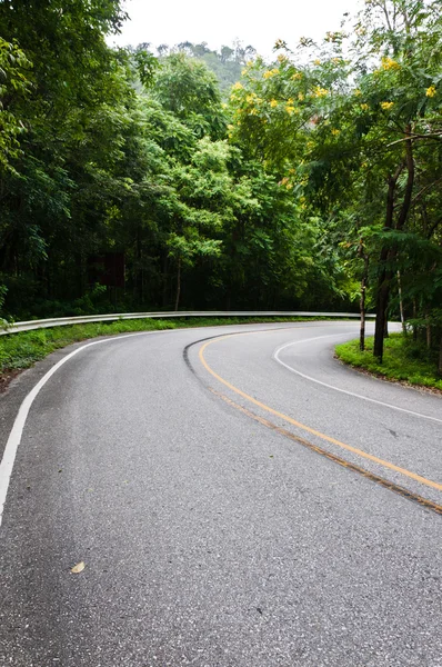 Curve of road in the mountain — Stock Photo, Image