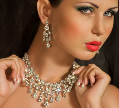 kadın moda takı değerli süslemeleri ile.