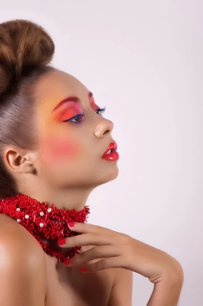 Mujer con joyas — Foto de Stock