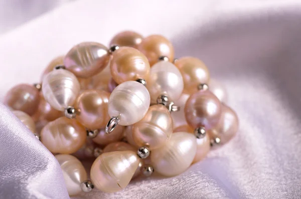 Beautiful pearl jewelry — Stock Photo, Image