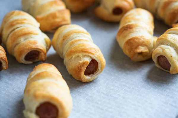 Pigs Blanket Mini Rolls Sausages Wrapped Puff Pastry Dough — Stockfoto