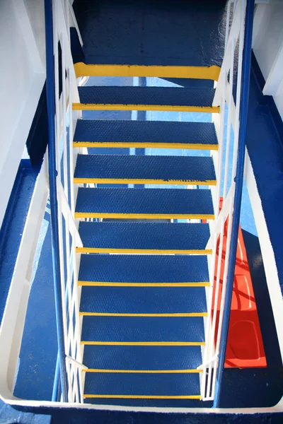 Escaleras en un barco —  Fotos de Stock