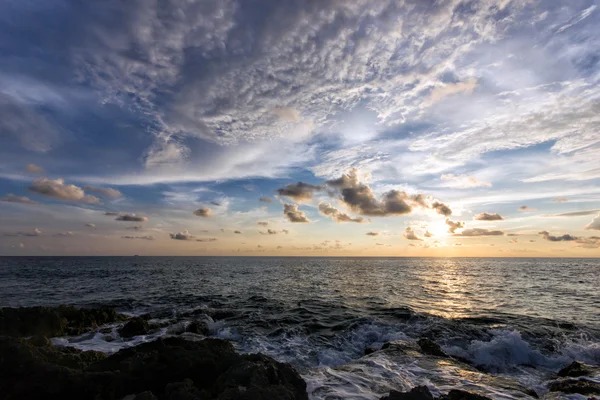 Sonnenuntergang am Meer — Stockfoto