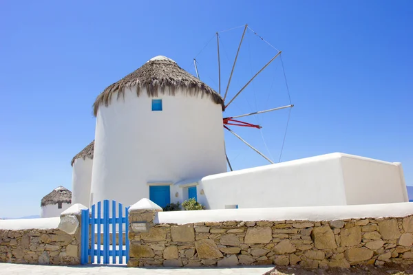 传统的风车在希腊 — 图库照片