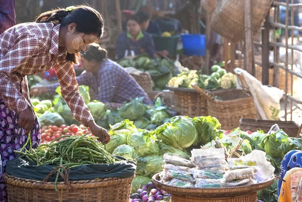Nyaung-U Market, Myanmar — Stock Photo, Image