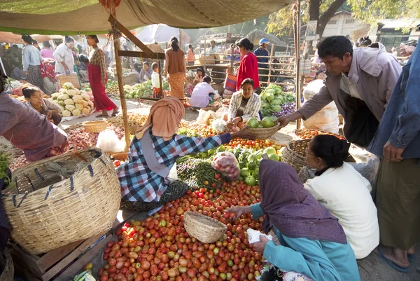 Nyaung-u trh, myanmar — Stock fotografie