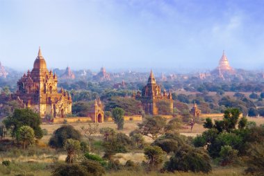 pagodadan bagan içinde