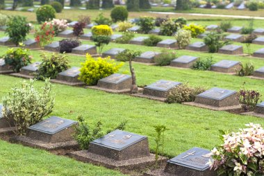 Myanmar mezarlığı