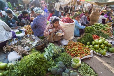 nyaung-u Market ticaret faaliyetleri