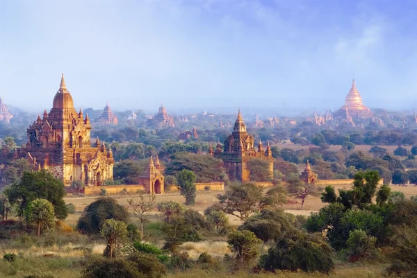 Pagodas en Bagan —  Fotos de Stock