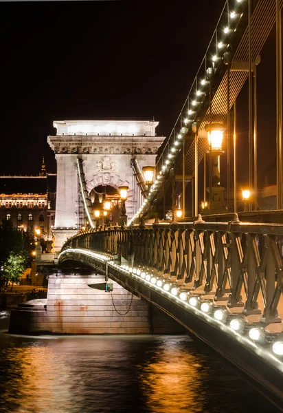 Szechenyi Chain Bridge night detail, Budapest — Stock Photo, Image