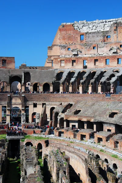 Colosseo or Colosseum, the ancient amphitheatre in Rome — Stock Photo, Image