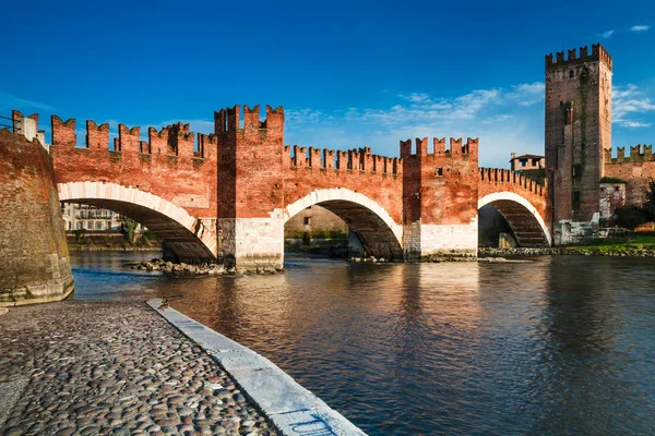 Ponte Scaligero-Verona, Olaszország — Stock Fotó