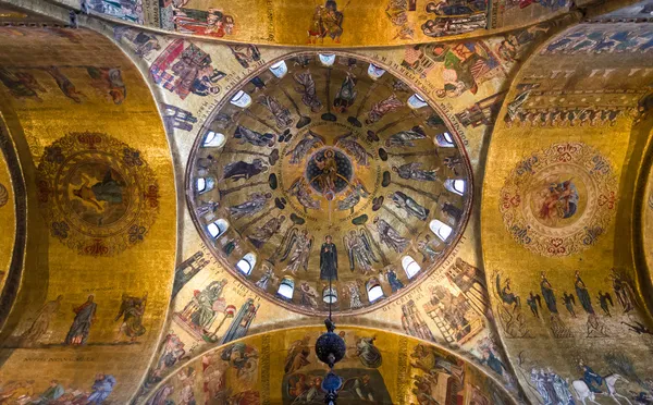 Cúpula de la Basílica de San Marco, Venecia — Foto de Stock