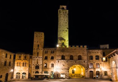 Torre rognosa san Gimignano'da Toskana