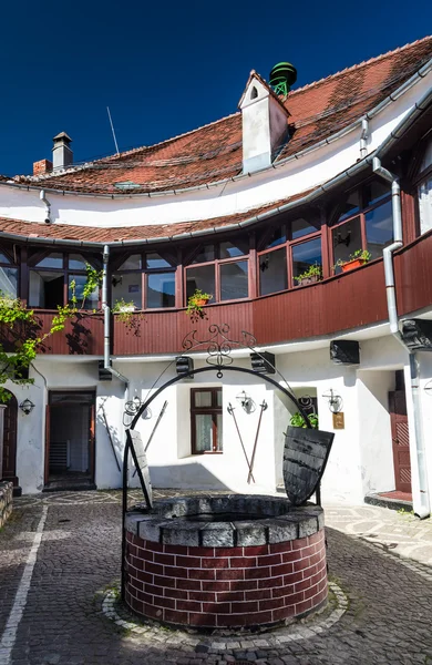 Wnętrze twierdzy brasov, Rumunia — Zdjęcie stockowe