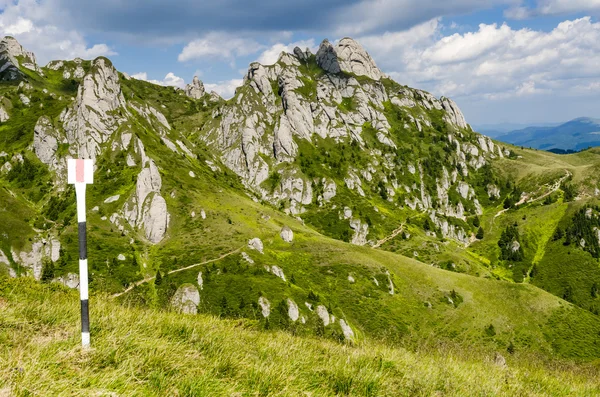 Горный пейзаж Чукаса в Румынии — стоковое фото