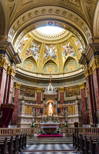 St. stephen basilica dome, ungarisch — Stockfoto