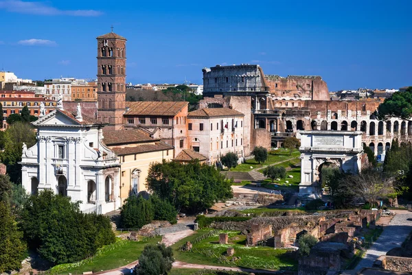 Fórum romano em Roma, itália — Fotografia de Stock