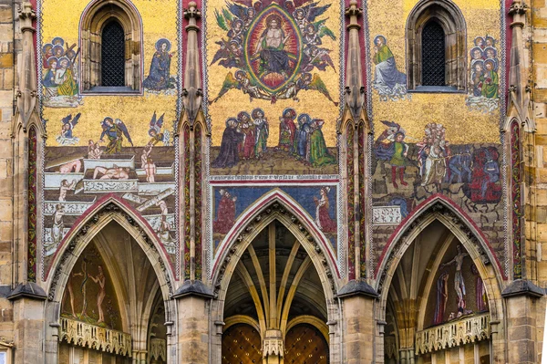 聖ヴィート モザイク プラハ、チェコ共和国での詳細 — ストック写真