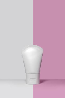 losyon tüpü modeli beyaz arkaplanda izole edildi.