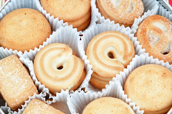 Cookies in den neuen Verpackungen für Weihnachten. close-up. — Stockfoto