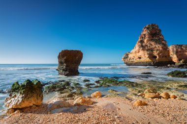 deniz dalgası muhteşem manzara sörf. albufeira, Portekiz.