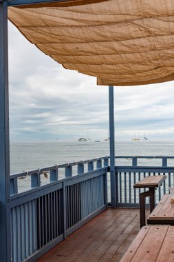 Okyanus kıyısındaki güzel balkon Lahaina Town, Maui, ABD