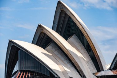 Avustralya 'daki Sydney Opera Binası çatısında.