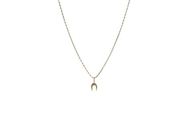 Beyaz arka plan üzerinde izole altın kolye