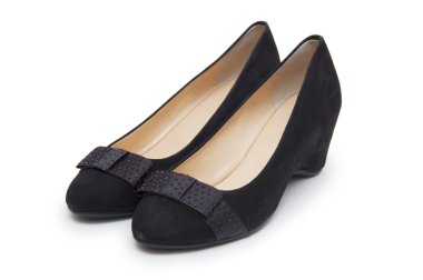 Beyaz arka planda kadın ayakkabıları