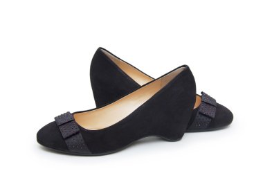 Beyaz arka planda kadın ayakkabıları