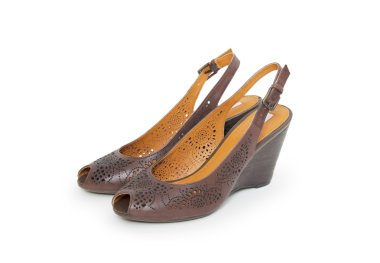 Kadınların yüksek topuk ayakkabı beyaz arka plan