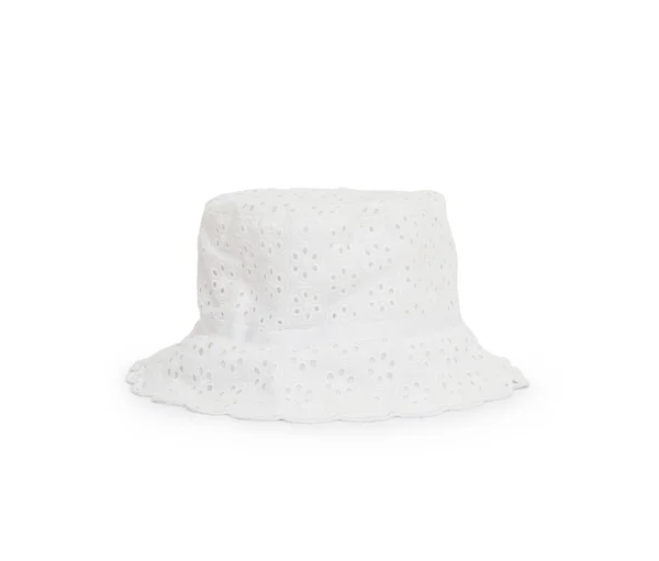 Beyaz zemin üzerine beyaz şapka — Stok fotoğraf