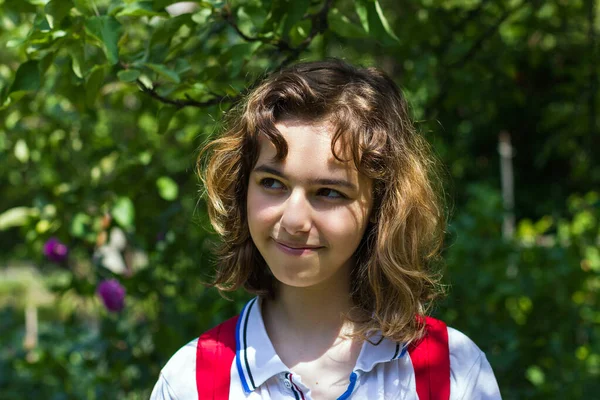 Uma Adolescente Bonita Retrato Livre Sobre Luz Sol — Fotografia de Stock